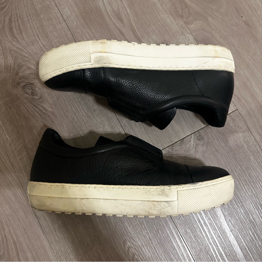 Atelje 71 Black Leather Emery Slip-On Sneaker